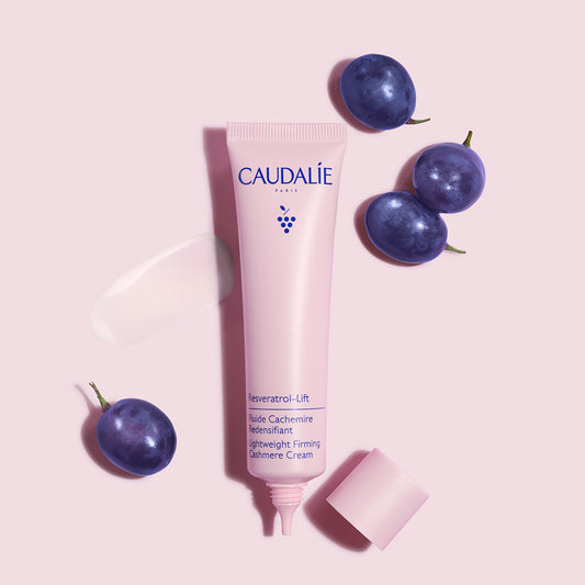 CAUDALIE dieninis veido kremas suglebusiai odai RESVERATROL-LIFT LIGHTWEIGHT CASHMERE CREAM, 40 ml