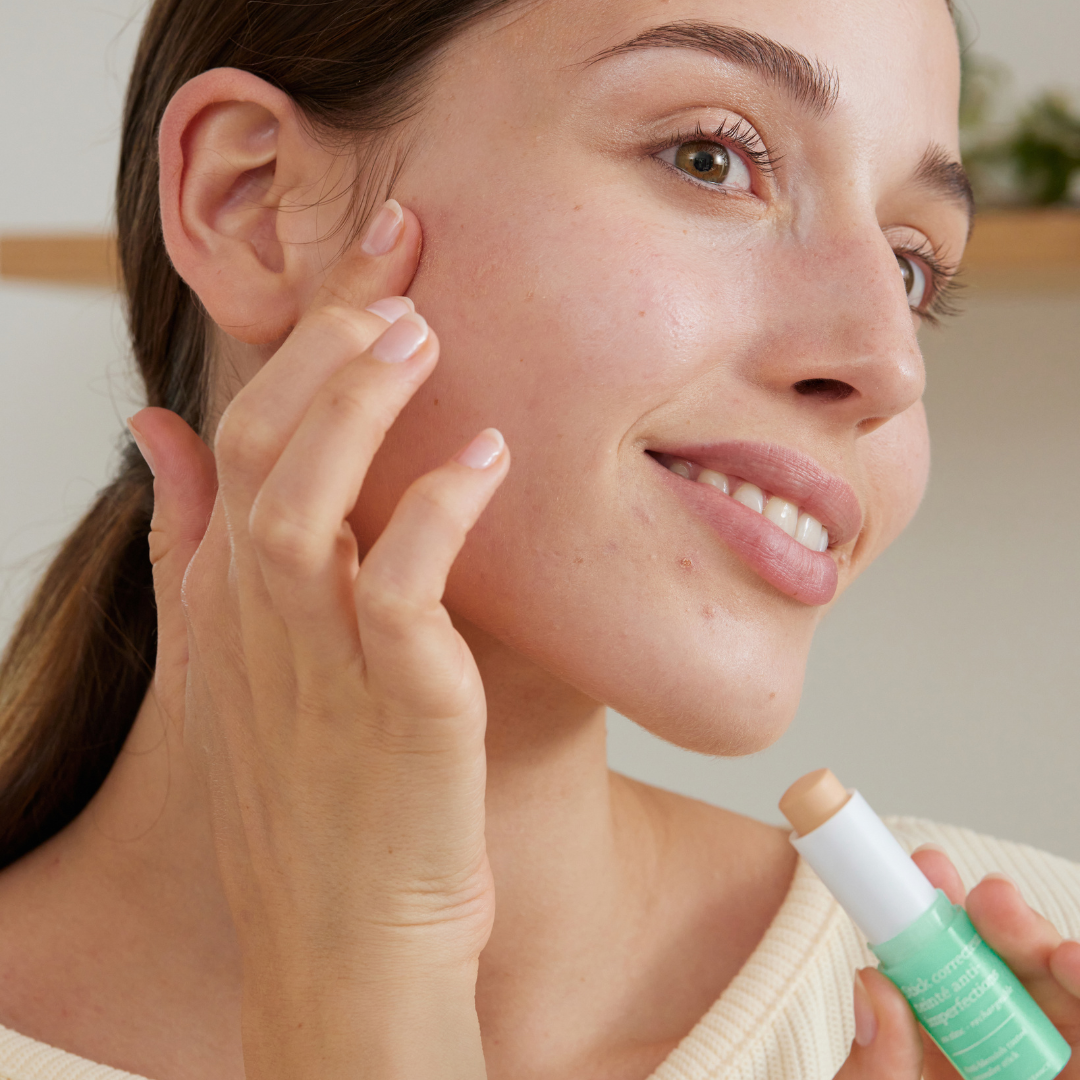 LA ROSÉE maskuojantis pieštukas probleminei odai ANTI-BLEMISH TINTED CONCEALER STICK, 4,5 g