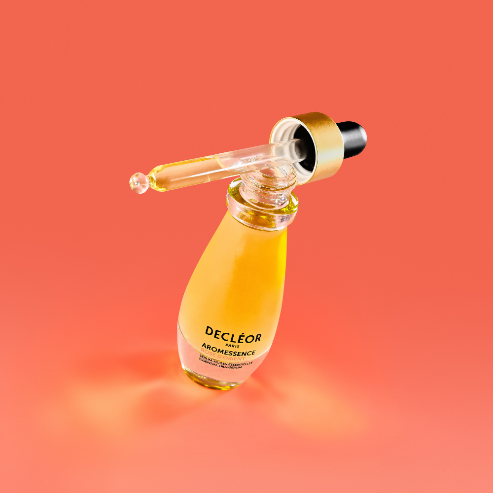 DECLÉOR raminamasis veido serumas AROMESSENCE ROSE DAMASCENA, 15 ml